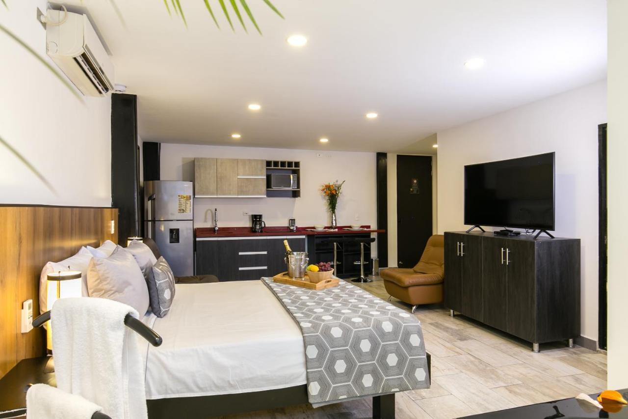 Studio Apartment with Jacuzzi